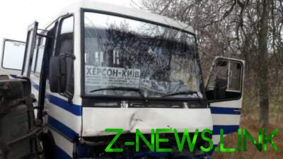 На Николаевщине столкнулись автобус и Москвич: есть жертвы