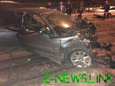 ДТП в Одессе: BMW на большой скорости врезался в ворота