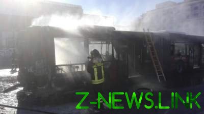 В Риме дотла сгорел пассажирский автобус 