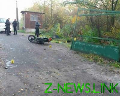 На Ровенщине насмерть разбился мотоциклист, въехав в забор