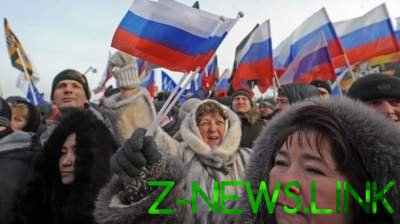 Россия свозит в оккупированный Крым десятки тысяч россиян, - Полозов