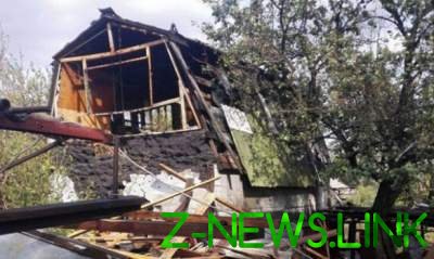 Террористы вновь обстреляли жилые дома в Марьинке