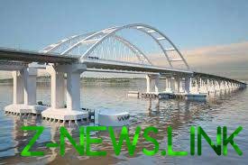 Россияне утверждают, что половина Керченского моста уже готова