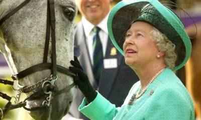 Королева Великобритании необычным способом заработала целое состояние 