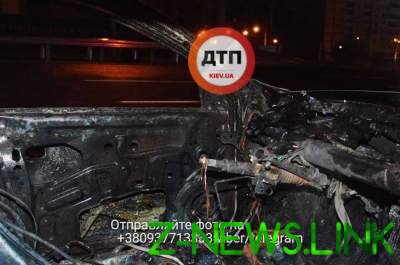 Сгорел дотла: в Киеве взорвался автомобиль