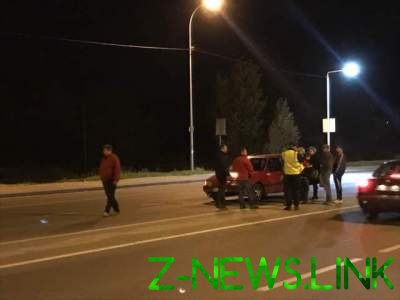 ДТП во Львове: легковушка сбила мужчину на "зебре" 