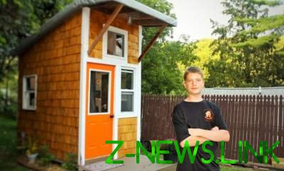 13-летний подросток своими руками построил уютный дом. Фото