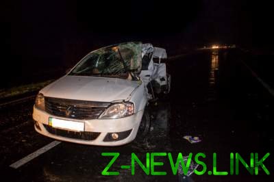 Трагическое ДТП в Днепре: столкнулись Renault и грузовик