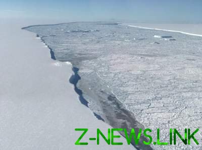 В Сеть попали уникальные снимки разрушающегося ледника Ларсен С
