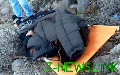 Тела троих детей нашли на берегу греческого острова Лесбос