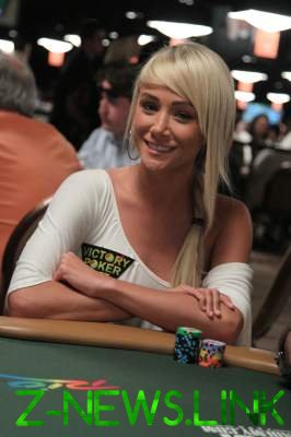 Эта девушка – самый привлекательный профессиональный игрок в покер. Фото