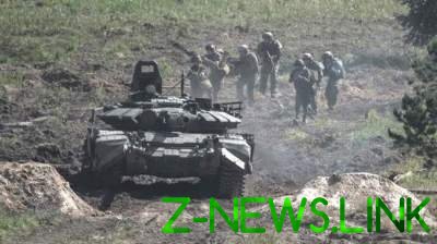 Ситуация в зоне АТО накаляется: боевики обстреливают украинские позиции