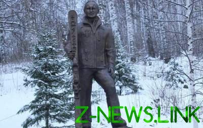 В России поставили памятник Путину
