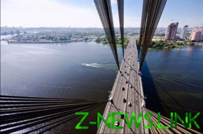 В Киеве временно перекроют сразу два моста 