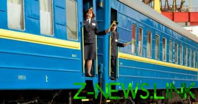 «Укрзализныця» запустит на новогодние праздники дополнительные поезда 