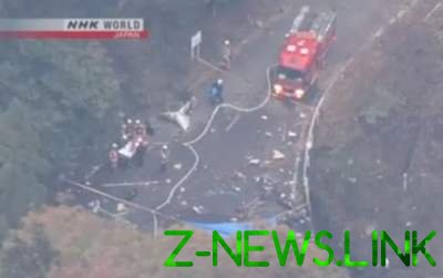 В Японии разбился грузовой вертолет. Видео