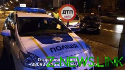 В Киеве водитель такси устроил ДТП и сбежал 