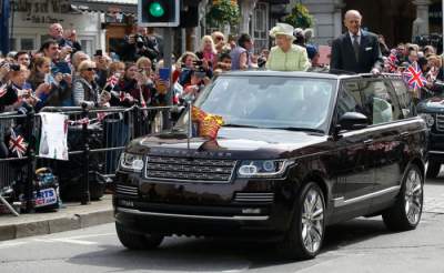 Любимые автомобили британской королевы. Фото