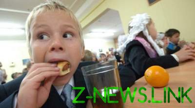 В Украине хотят отменить бесплатное питание для младшеклассников 