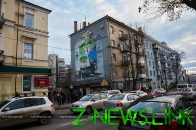 В Харькове появился новый впечатляющий мурал 