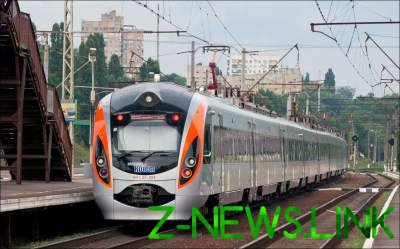 Укрзализныця обещает пустить в Европу новые поезда