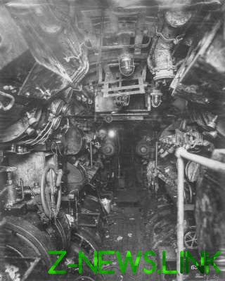 Так выглядит изнутри немецкая подлодка времен Первой Мировой. Фото
