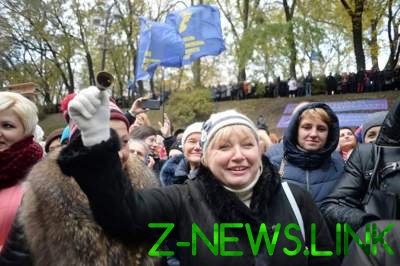 Украинские педагоги провели акцию протеста у Рады