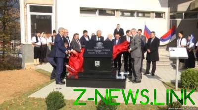 В Боснии и Герцеговине установили памятник Чуркину