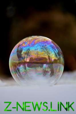 Замерзшие мыльные пузыри в работах талантливого американского фотографа. Фото
