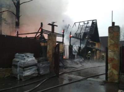 Под Киевом произошел пожар в ресторанном комплексе