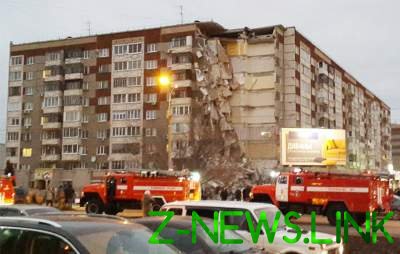 Обрушение дома в Ижевске: число жертв возросло