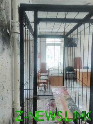 На Днепропетровщине мужчина в зале суда взорвал гранаты: есть жертвы