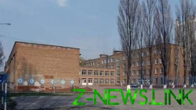 Киевские школы начали закрываться на карантин