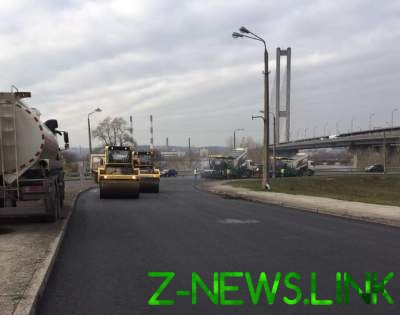 В Киеве завершился сезон ремонта дорог