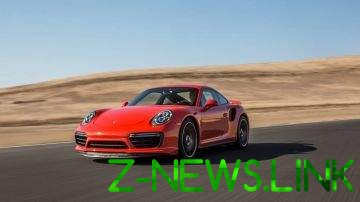 В Сети показали фото загадочного спорткара Porsche 