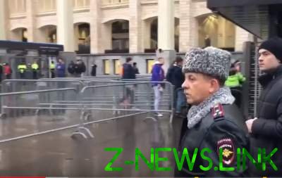 Причастного к разгону Майдана видели в Москве. Видео