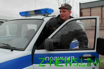 В Петербурге сотрудника автосалона нашли мертвым после пропажи 13 машин