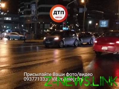 Масштабное ДТП в центре Киева: столкнулись четыре легковушки