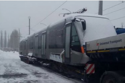 В Киев приехал новый скоростной трамвай