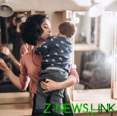 Анна Завальская выложила в Instagram много фоток с сыном