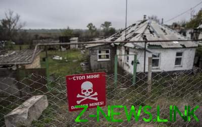 Украинцам показали, как живут люди в прифронтовых селах 