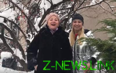 Нина и Тоня Матвиенко трогательно поздравили украинцев с зимними праздниками. Видео