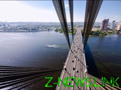На одном из киевских мостов ограничат движение
