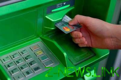 В киевских банкоматах возникли проблемы с наличкой