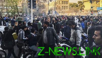 Протесты в Иране: число погибших возросло 