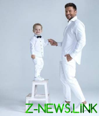 В белых костюмах: Сергей Лазарев показал своего сына