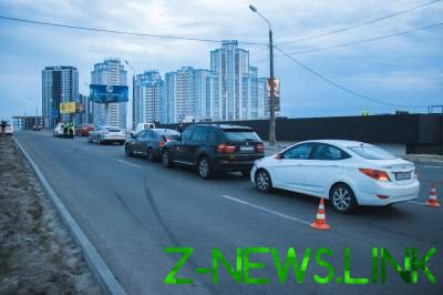 В Киеве пьяный водитель устроил двойное ДТП