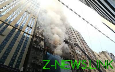 Пожар на небоскребе в Дакке: 25 жертв
