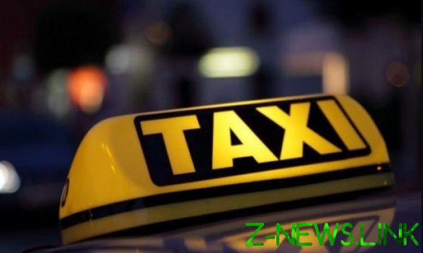 Популярные сервисы такси отказались работать с «евробляхами»