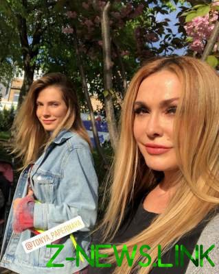 Ольга Сумская показала новую фотографию с дочерью